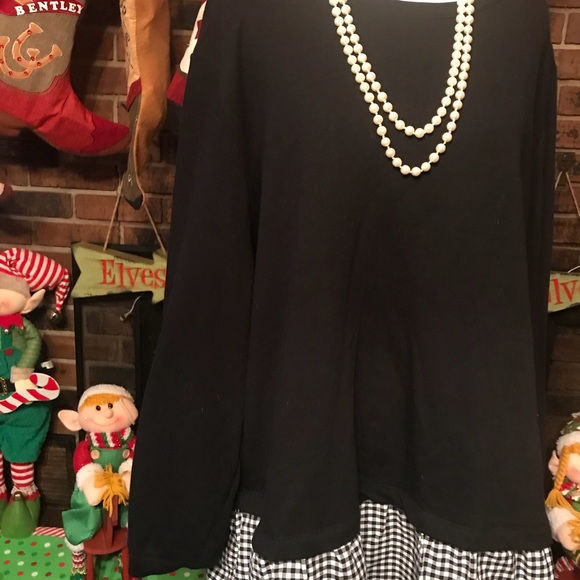 Beautiful Plus Size Top - Picture 4 of 5